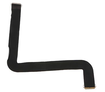 Schwarzes Flachbandkabel mit Steckern