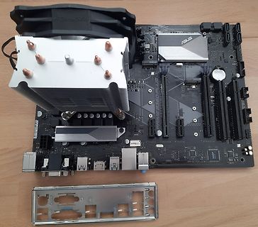 ASUS Prime B350M-A Mainboard mit CPU-Kühler