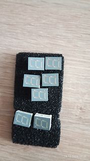 7-Segment-Anzeigen auf Schaumstoff