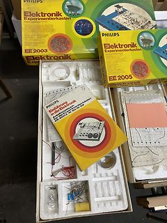 Philips Elektronik Experimentierkästen EE 2003 und EE 2005