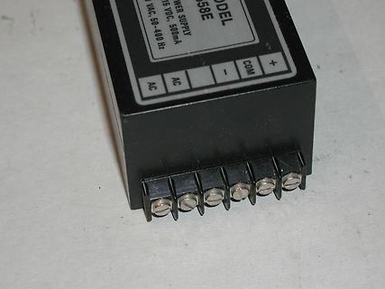 Netzteil mit Klemmenblock