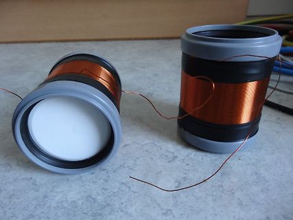 Spulen auf Kunststoffspulen gewickelt