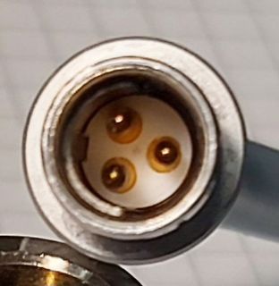 Nahaufnahme eines elektrischen Steckers oder Anschlusses