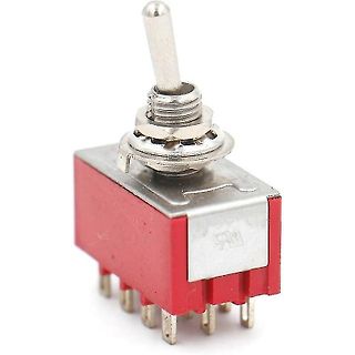 Ein metallischer Kippschalter mit rotem Gehäuse