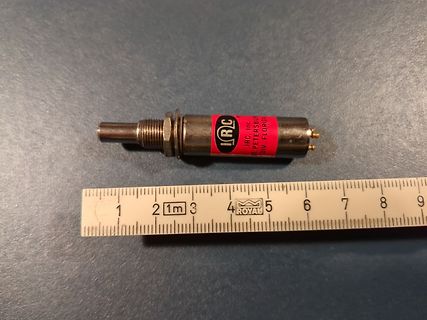IRC Bauteil mit Lineal