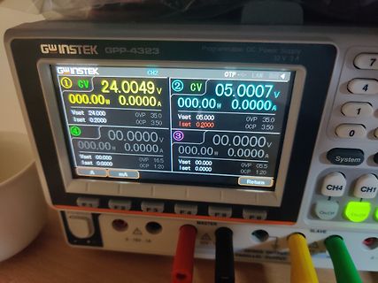Programmierbares DC-Netzteil GW Instek GPP-4323