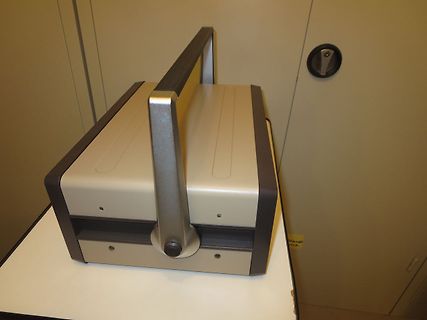 Elektronikgerät mit Tragegriff