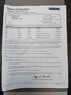 Kalibrierzertifikat eines Keithley Multimeters