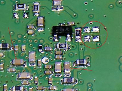 Makroaufnahme einer Leiterplatte mit SMD-Bauteilen