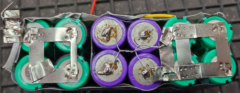 Zusammengesetzter Akku-Pack aus Li-Ion Zellen
