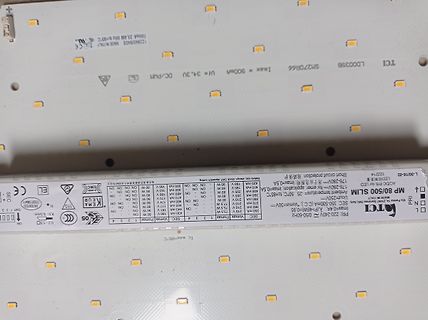 LED-Leuchtpanel mit technischen Daten