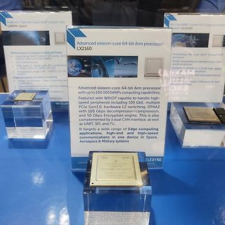Informationstafeln und Mikroprozessoren für Weltraum-Anwendungen
