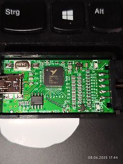 Leiterplatte eines 8-Kanal Logik-Analysators