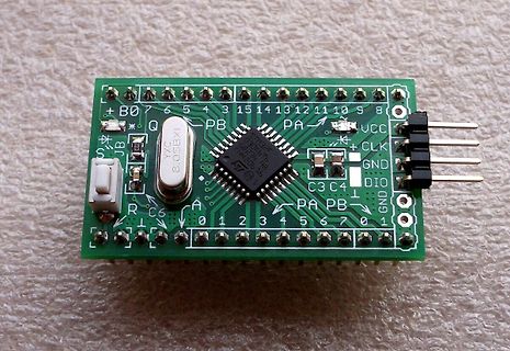 Mikrocontroller-Entwicklungsboard mit ATtiny85