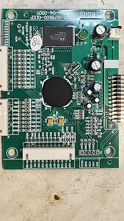 Leiterplatte mit Mikrocontroller und Anschlüssen
