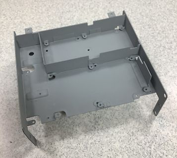 Graues Metallgehäuse