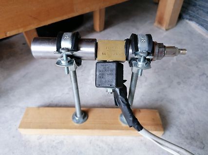 Aufbau einer Messvorrichtung auf Holzbasis