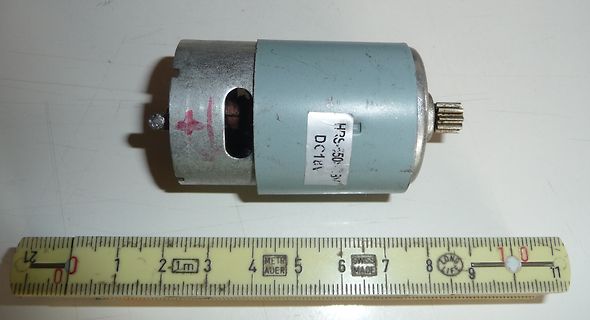 Gleichstrommotor mit Lineal