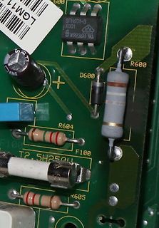 Nahaufnahme einer Leiterplatte mit elektronischen Bauteilen