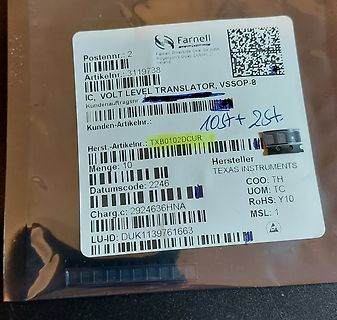 Etikett einer Elektronikkomponente von Farnell