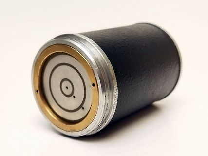 Elektrolytkondensator in Nahaufnahme
