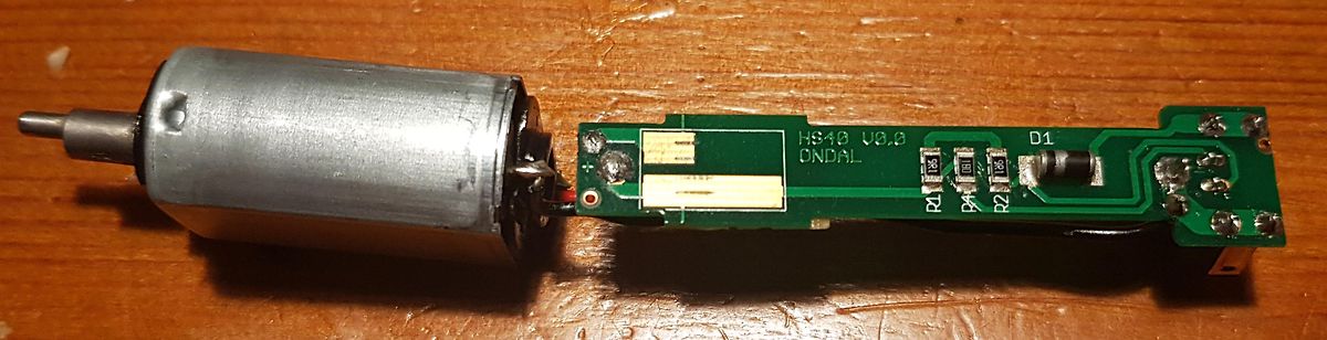 Motor mit angeschlossener Leiterplatte