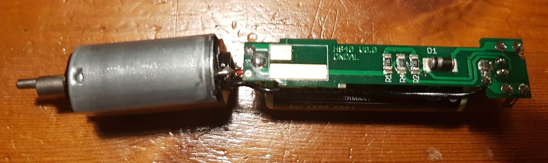 Motor mit angeschlossener Leiterplatte