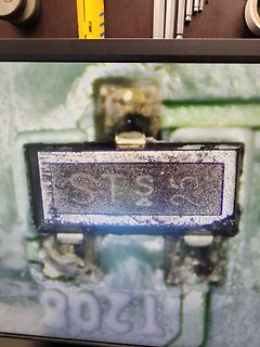 Nahaufnahme eines LCD-Displays auf einer Leiterplatte