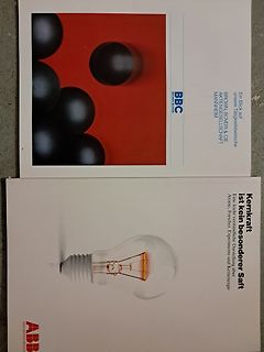 Büchercover mit abstrakten Motiven