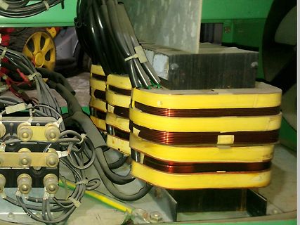 Große Wicklungen eines Transformators oder Elektromotors