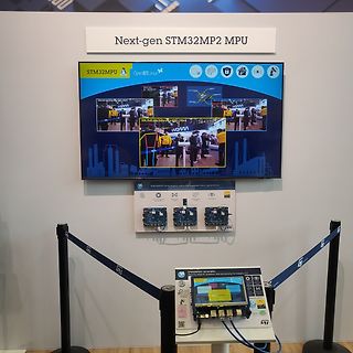 Messestand mit STM32MP2 MPU Präsentation