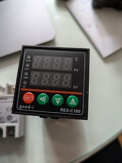 Digitaler Temperaturregler REX-C100
