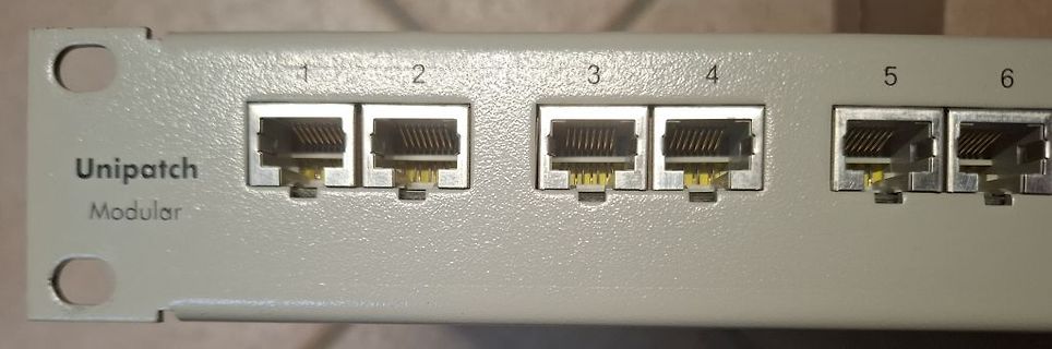 Vorderseite eines Unipatch Modular Patchpanels