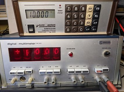 Kalibrationsquelle und digitales Multimeter