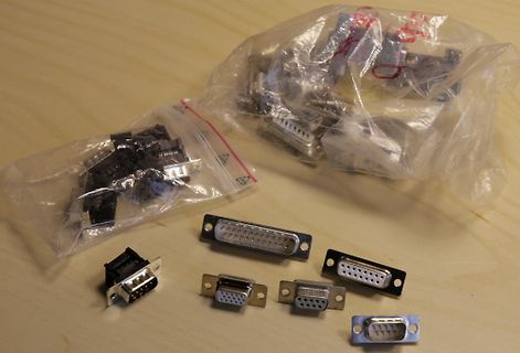 Verschiedene D-Sub Stecker und Buchsen