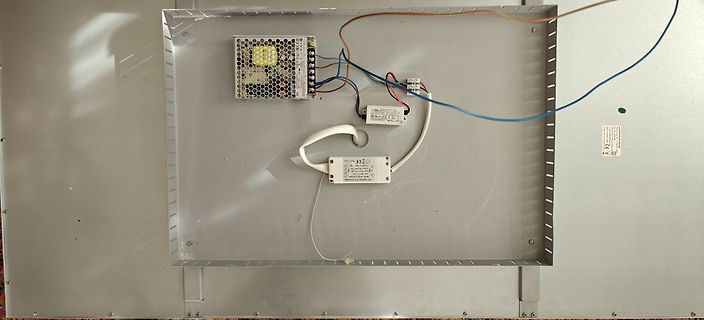 Aufbau mit Schaltnetzteil und LED-Treibern in Gehäuse