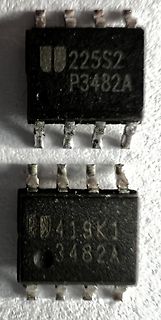 Zwei integrierte Schaltkreise (ICs)