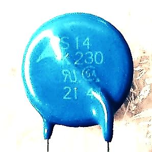 Blauer Keramikkondensator