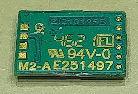 Detailaufnahme einer grünen Leiterplatte