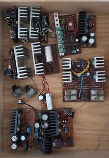 Diverse Audio-Verstärker-Leiterplatten mit Kühlkörpern