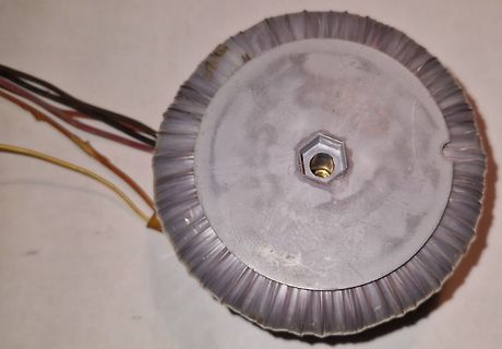 Bürstenloser Gleichstrommotor mit Kabeln