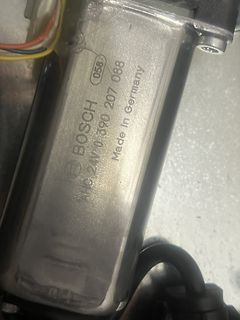 Bosch Bauteil mit Typenbezeichnung