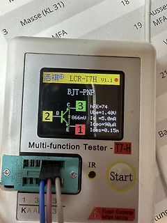 Messung eines BJT-PNP Transistors mit einem Multi-function Tester