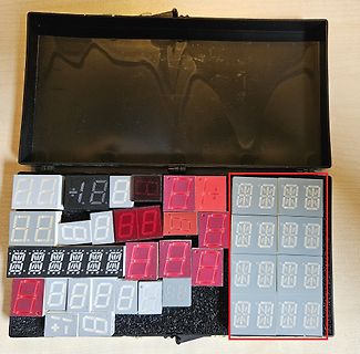 7-Segment-Anzeigen in einer Kunststoffbox