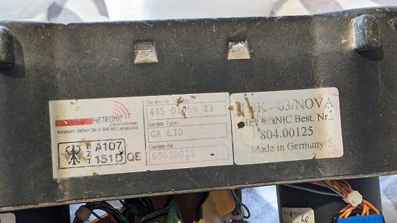 Typenschild eines Hetronic Steuergeräts