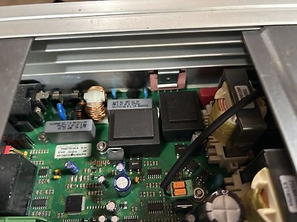 Innenansicht eines Schaltnetzteils