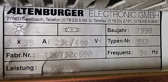Typenschild eines Transformators