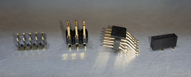 Verschiedene Stiftleisten und Header-Bauteile