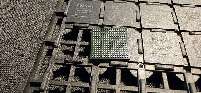 FPGA-Chip auf Leiterplatte