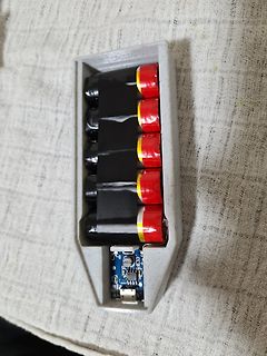 Akku-Pack mit Li-Ion Zellen und Ladeelektronik